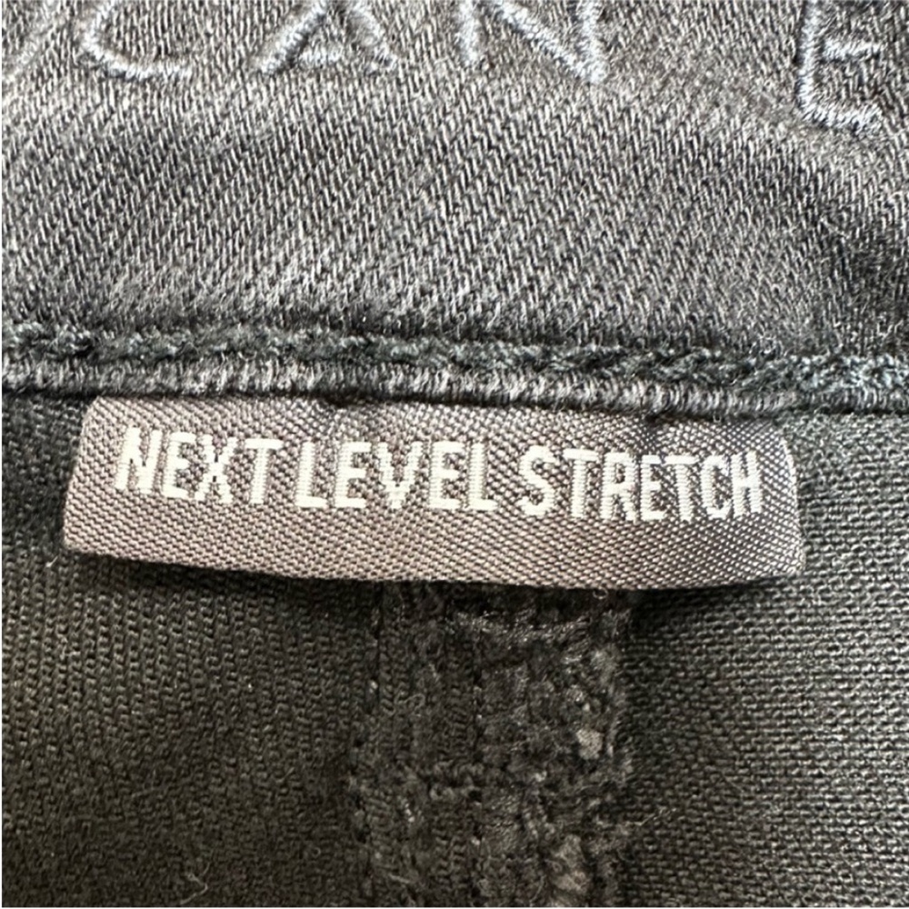American Eagle Festival Flare Jeans in
Black Button Fly Size 20 - Picture 4 of 4